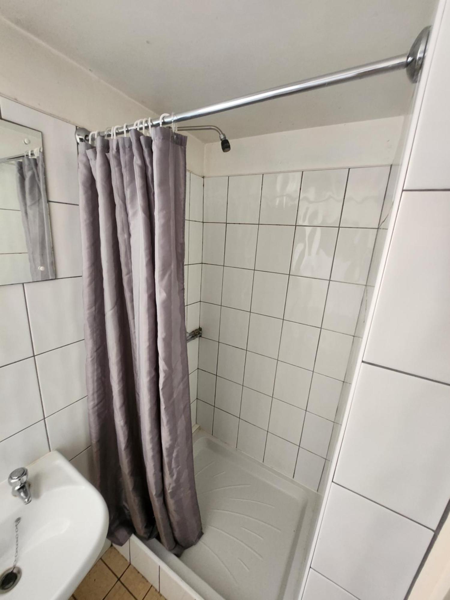 Queens Guest House Beeston  Extérieur photo