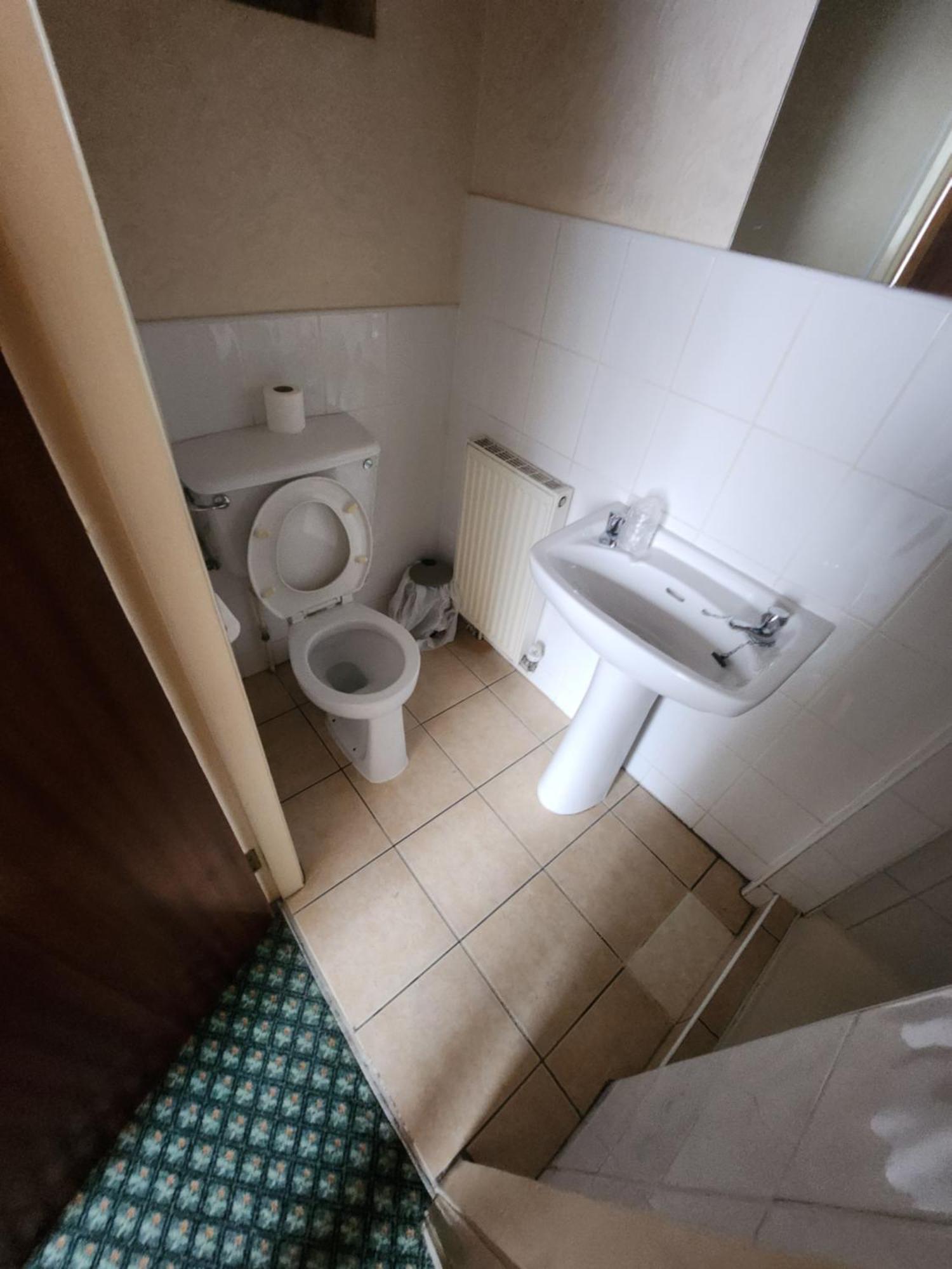 Queens Guest House Beeston  Extérieur photo