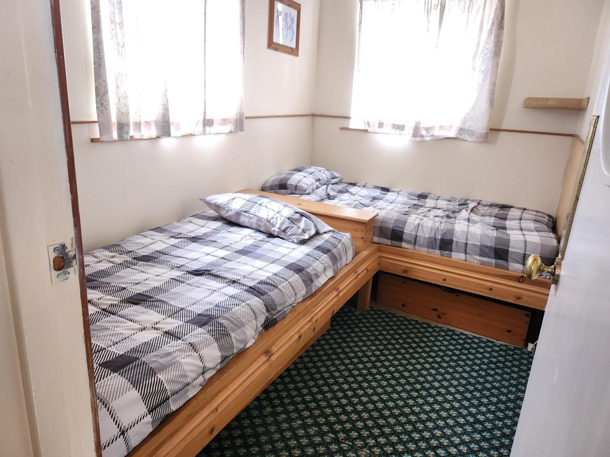 Queens Guest House Beeston  Extérieur photo